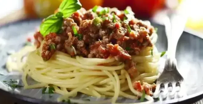 Receita de Macarrão à Bolonhesa
