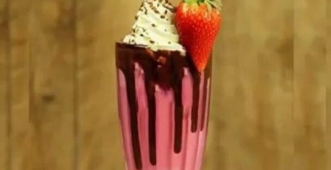 Receita de Milk Shake de Morango com Ovomaltine