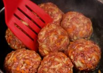 2 batatas, 1 cenoura, um pouco de carne moída e seu jantar está pronto! 2 batatas, 1 cenoura, um pouco de carne moída e seu jantar está pronto!