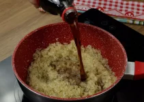 Maneira diferente de cozinhar arroz branco, para um almoço completo! Maneira diferente de cozinhar arroz branco, para um almoço completo!