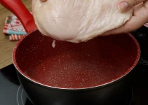 Descongele o peito de frango e faça essa receita super deliciosa e fácil Descongele o peito de frango e faça essa receita super deliciosa e fácil