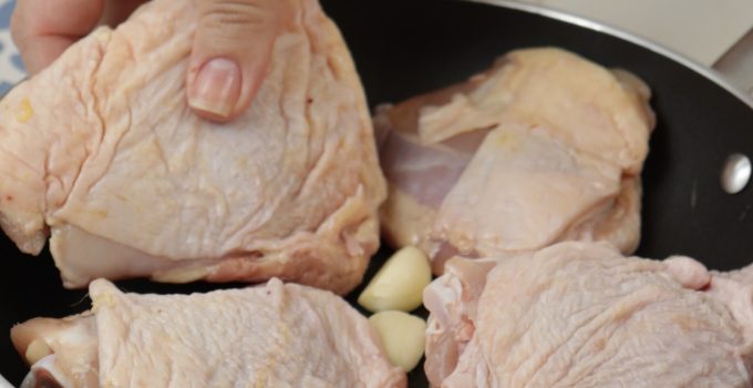 Meu avô me ensinou a cozinhar coxas de frango incrivelmente deliciosas!