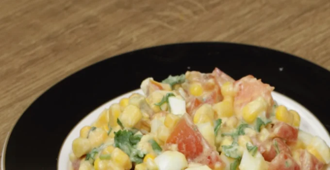 Essa salada é tão deliciosa e saudável que eu faço várias vezes!