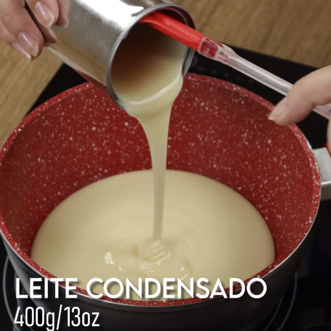 Misture-leite-condensado-com-gelatina-e-se-surpreenda-com-o-resultado-passo1