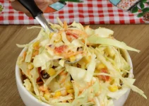A melhor salada de repolho que já fiz! Fácil, rápido e pronto em apenas 10 minutos!