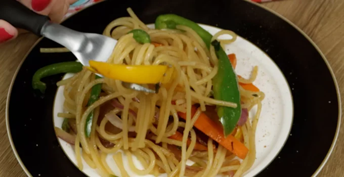 Receita simples e deliciosa de macarrão!!!